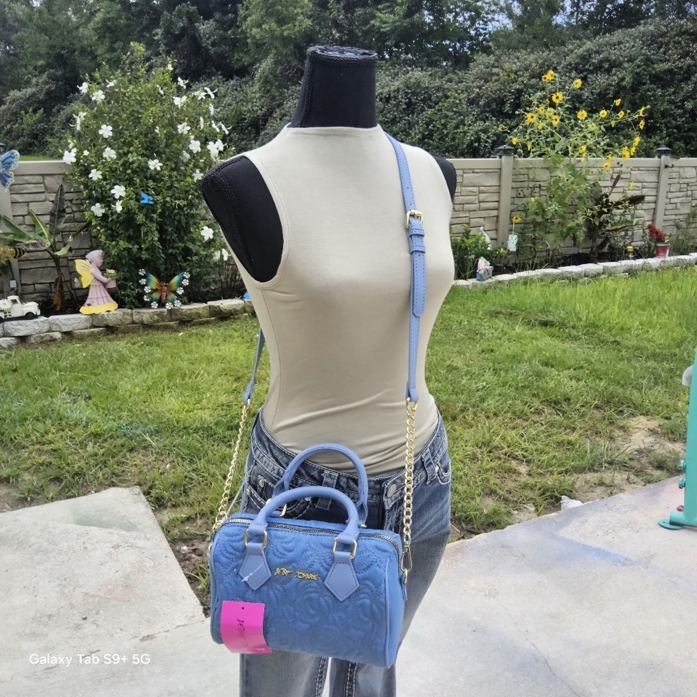 BETSEY JOHNSON BLUE BETSEY JOHNSON DENIM/ROSE EMBROIDERED CROSSBODY - Picture 5 of 6